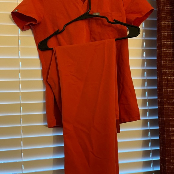 Used - Picture 9 of 9